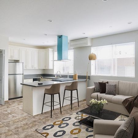 New Luxury Hollywood Sign View- Condo Los Angeles Exterior foto